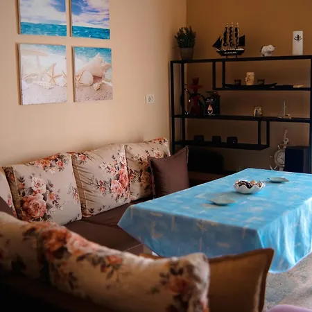 Apartment Halluni *